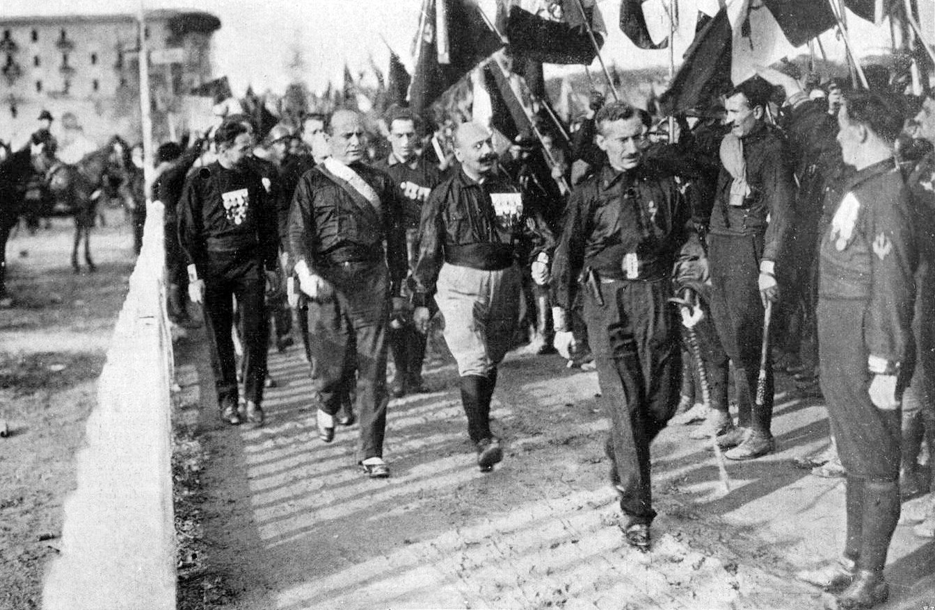В коя държава през 1922 г идва на власт фашистка партия