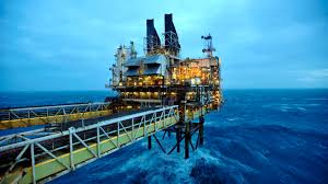 Нефтът може да се добива както на сушата така и в плитката част на моретата шелфа За Европа такова море е