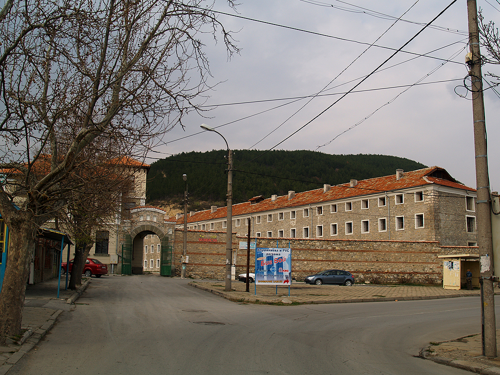 
В кой български град е отворила врати първата българска текстилна фабрика през 1834 г