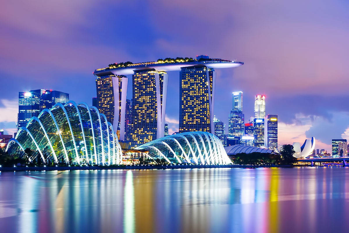 Хотел Marina Bay Sands е с визия от бъдещето Ултрамодерен и един от най-скъпите хотели в света Намира се в Сингапур В кой подрегион се намира страната