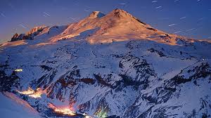 Най високият връх в Европа - Елбрус се намира в 